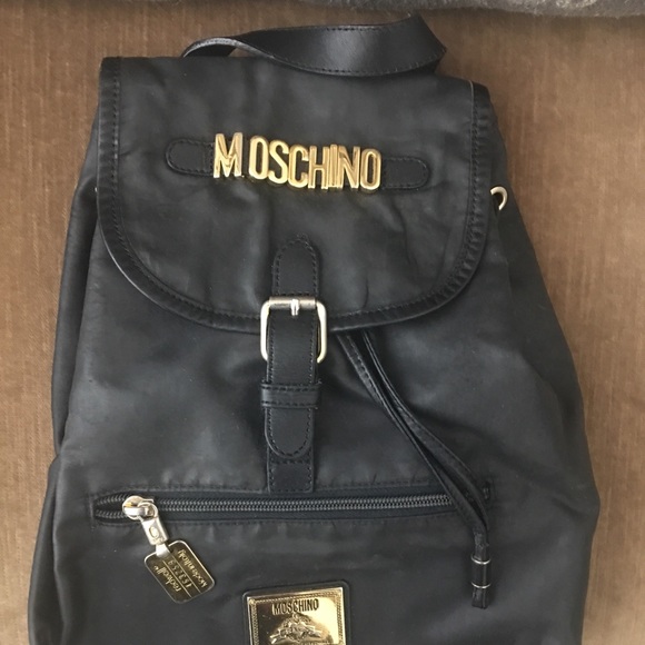 💯% Authentic vintage Moschino backpack - Picture 1 of 15
